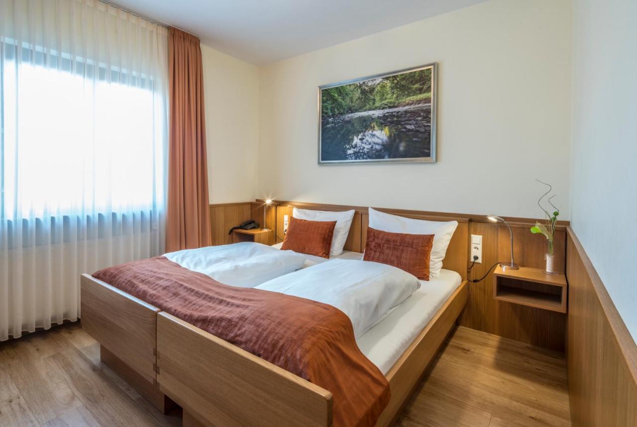 Hotel - Landgasthof Rebstock Nimburg Esterno foto
